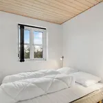 4 Bedroom Amazing In * Nordenbro Vesteregn