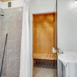 4 Bedroom Amazing In Hébergement de vacances Nordenbro Vesteregn