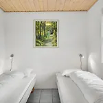 Hébergement de vacances 4 Bedroom Amazing In
