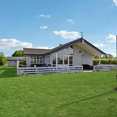 Σπίτι διακοπών 4 Bedroom Amazing In